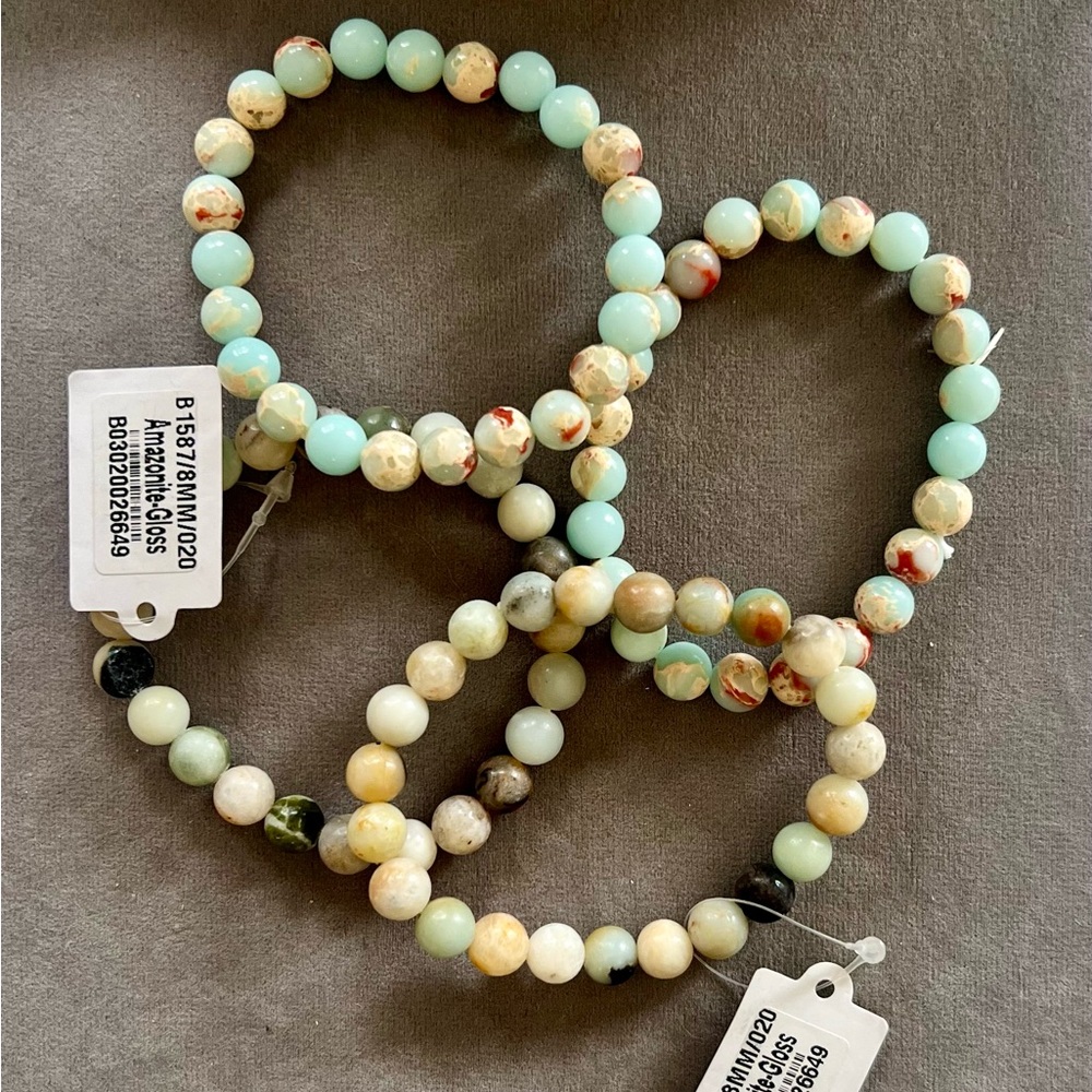 Ultimate Affordable Gift 🎁 
Amazonite Stretch Bracelet Set of 4. ✨💕